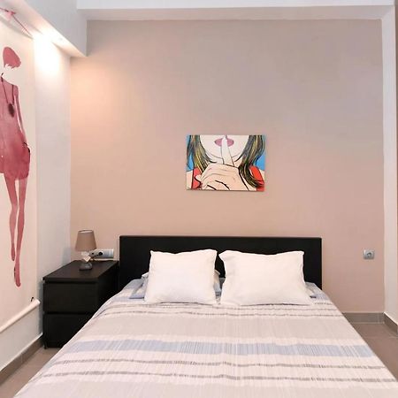 Excellent Apartment Luxuriously Renovated Larissa Bagian luar foto